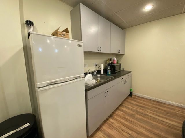 Ground floor office. Wood floors, Great lay-out. Several uses.